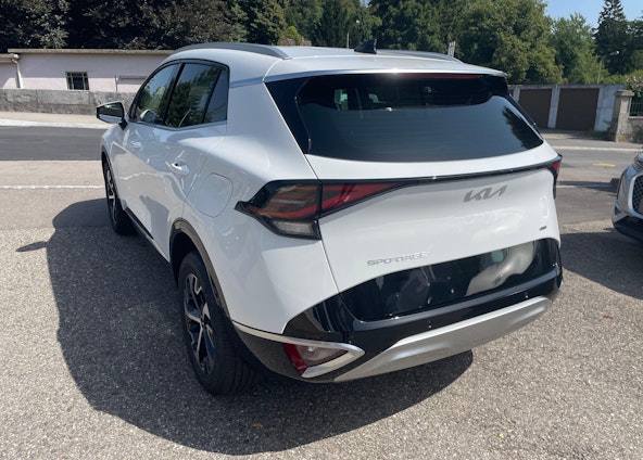 Vehicle image 4 Vehicle image 4