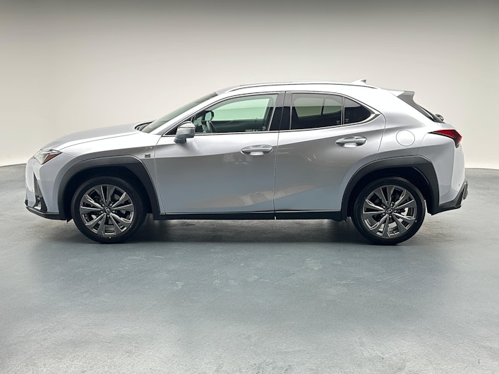 Vehicle image LEXUS UX