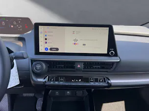 Toyota Prius 2.0 Plug-In-Hybrid Style