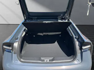 Toyota Prius 2.0 Plug-In-Hybrid Style