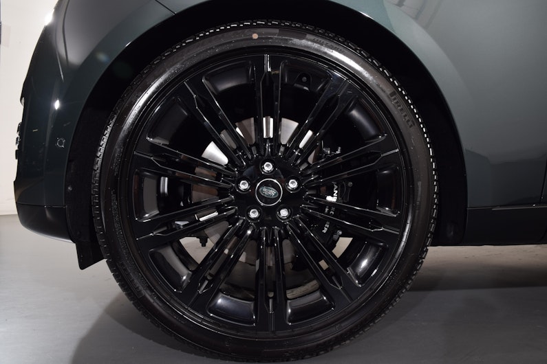 Vehicle image LAND ROVER RANGE ROVER