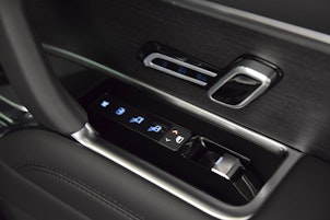 Vehicle image LAND ROVER Range Rover 3.0 D I6 350 HSE