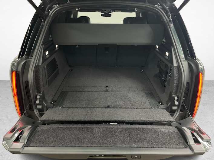 Vehicle image LAND ROVER RANGE ROVER