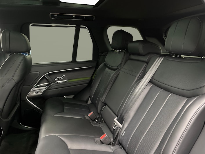 Vehicle image LAND ROVER RANGE ROVER