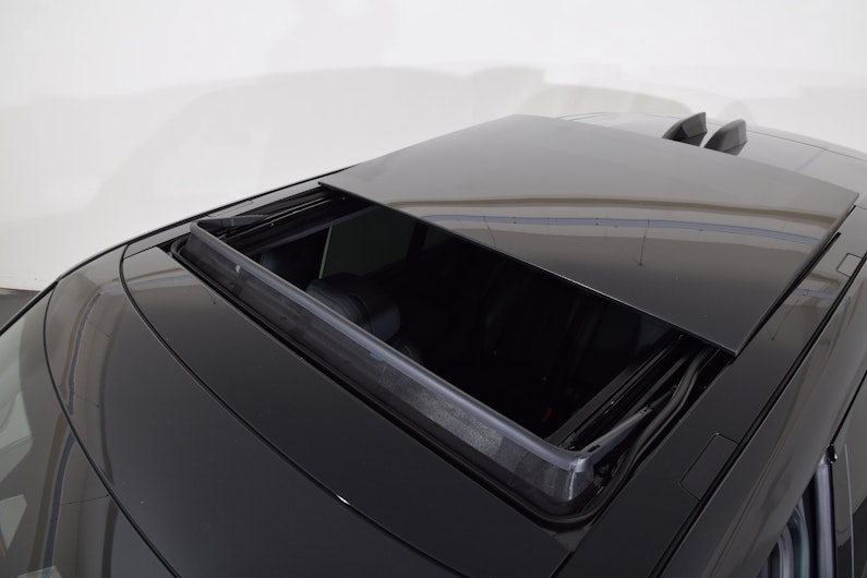 Vehicle image LAND ROVER RANGE ROVER