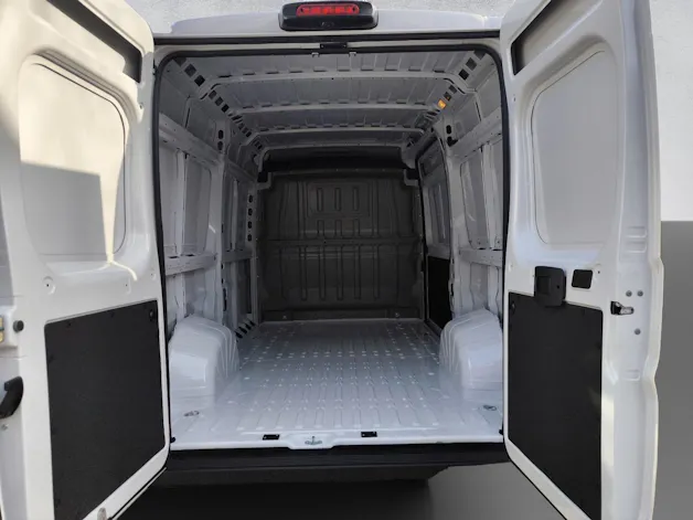 Peugeot Boxer Kaw. 335 L2H2 2.2 BlueHDi 140 S/S