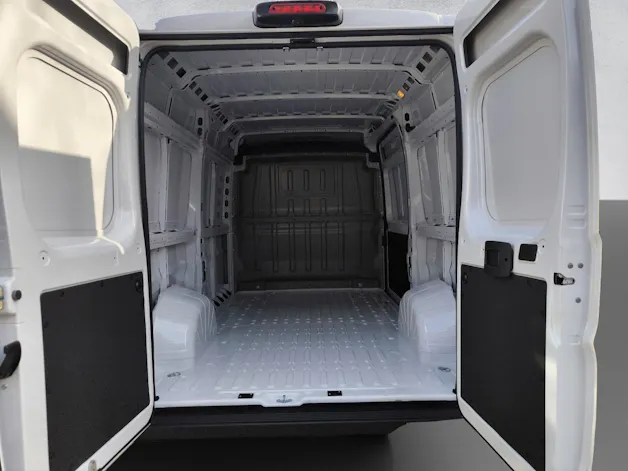 Peugeot Boxer Kaw. 335 L2H2 2.2 BlueHDi 140 S/S