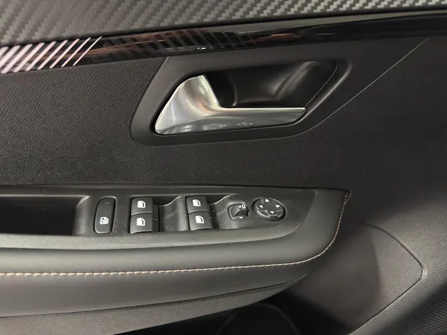 Peugeot 208 1.2 Hybrid Allure