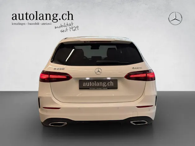 MERCEDES-BENZ B 250 AMG Line 4Matic