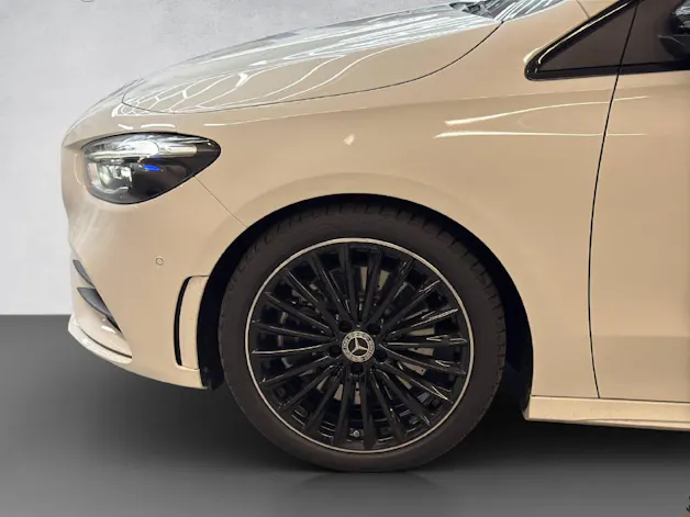MERCEDES-BENZ B 250 AMG Line 4Matic