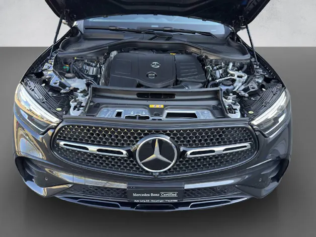 MERCEDES-BENZ GLC 300 e AMG Line 4Matic