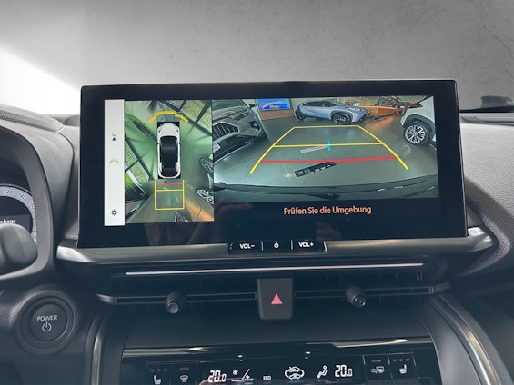 Vehicle image 13 Vehicle image 13