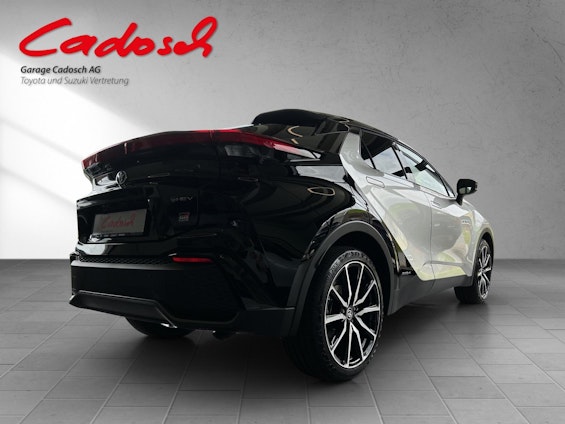 Vehicle image 4 Vehicle image 4