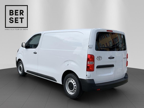 Vehicle image 5 Vehicle image 5