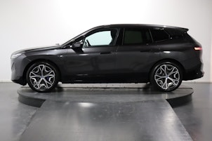 Vehicle image BMW iX xDrive40