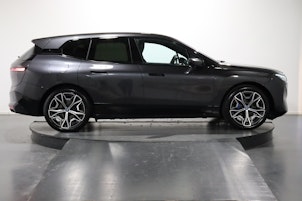 Vehicle image BMW iX xDrive40