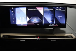 Vehicle image BMW iX xDrive40