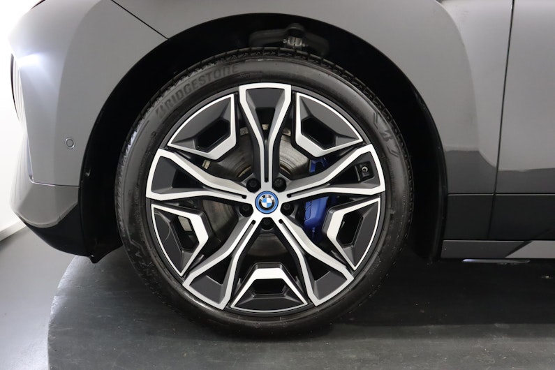 Vehicle image BMW iX