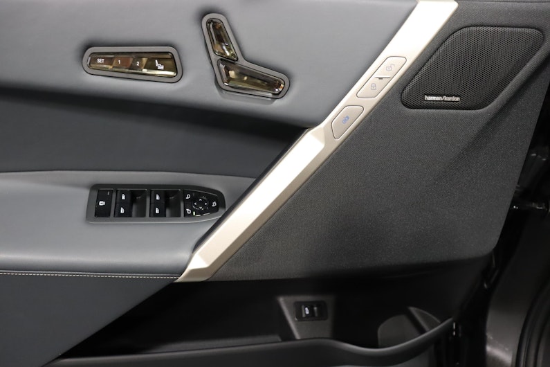 Vehicle image BMW iX