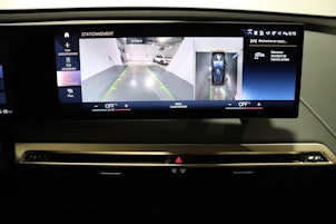 Vehicle image BMW iX xDrive40