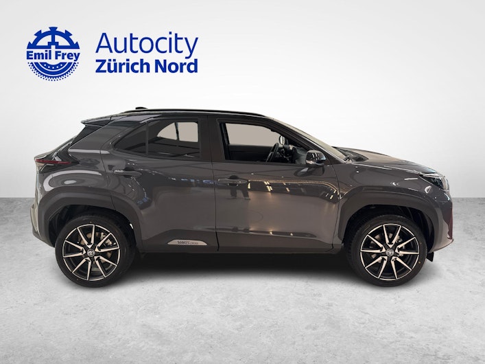 Vehicle image TOYOTA YARIS CROSS