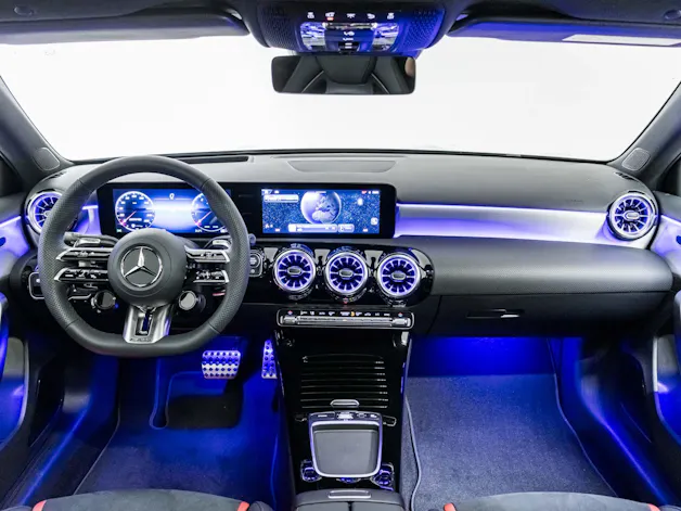 Mercedes-Benz A 35 AMG 4MATIC