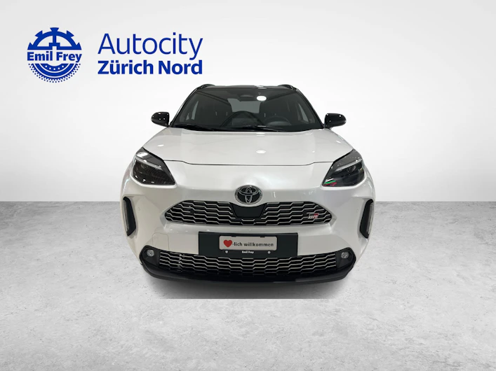 Fahrzeugbild TOYOTA YARIS CROSS