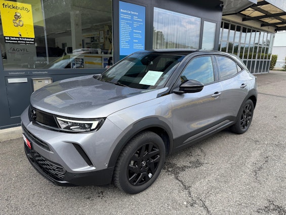 First vehicle image