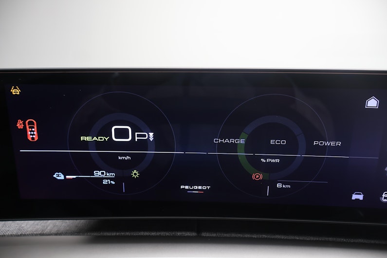 Vehicle image PEUGEOT 5008