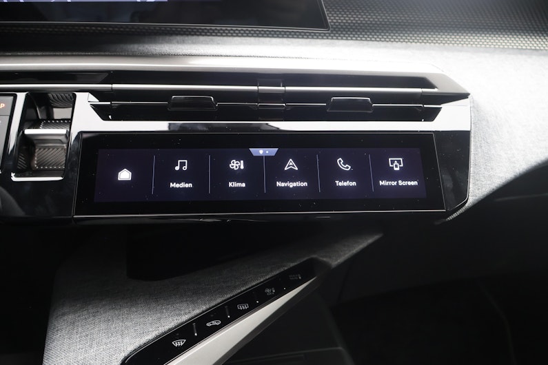 Vehicle image PEUGEOT 5008