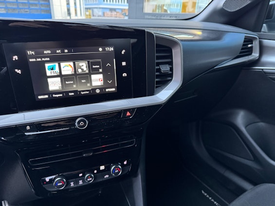 Vehicle image 8 Vehicle image 8