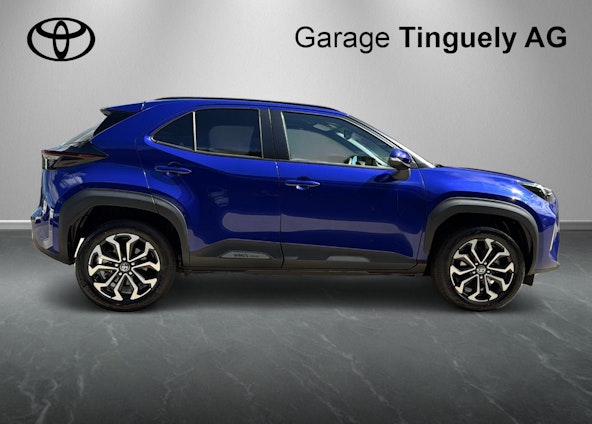 Vehicle image 4 Vehicle image 4