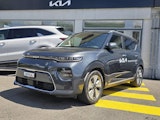 First vehicle image