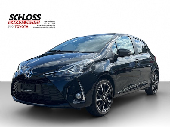 First vehicle image
