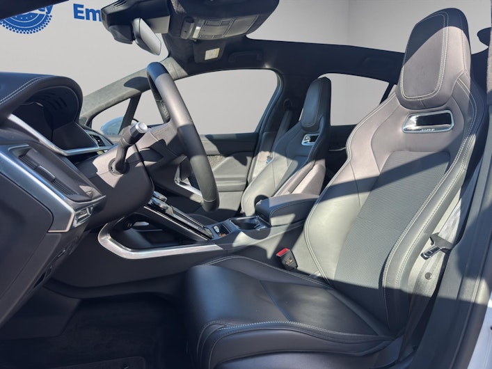 Vehicle image JAGUAR I-PACE