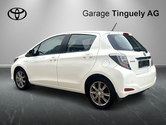 Vehicle image 7
