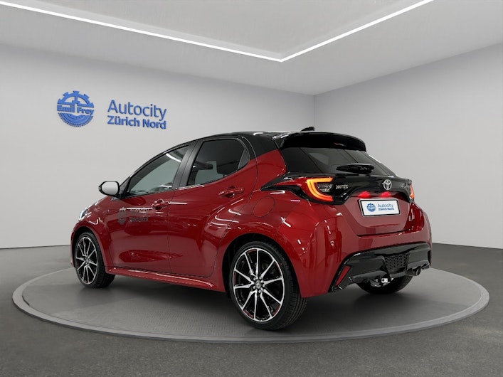 Vehicle image TOYOTA YARIS