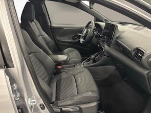 Vehicle image TOYOTA Yaris 1.5 VVT-i HSD Premium