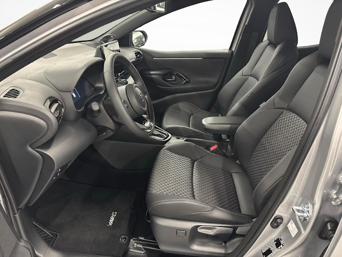 Vehicle image TOYOTA YARIS