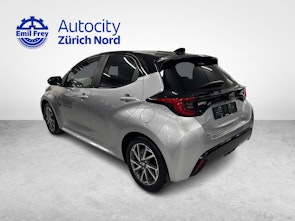 Vehicle image TOYOTA Yaris 1.5 VVT-i HSD Premium