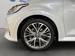 Vehicle image TOYOTA Yaris 1.5 VVT-i HSD Premium