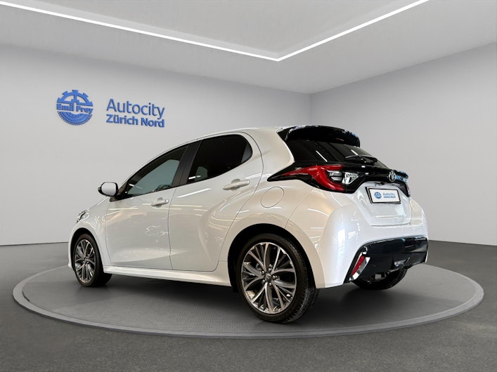 Vehicle image TOYOTA YARIS