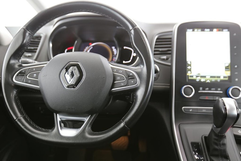 Vehicle image RENAULT SCÉNIC