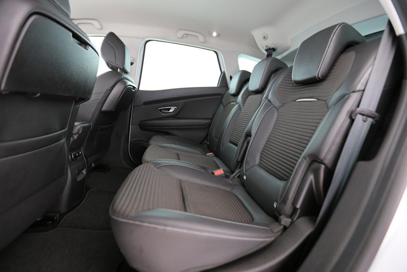 Vehicle image RENAULT SCÉNIC