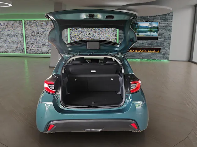 Toyota Yaris 1.5 VVT-i HSD Trend