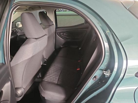 Vehicle image 9 Vehicle image 9