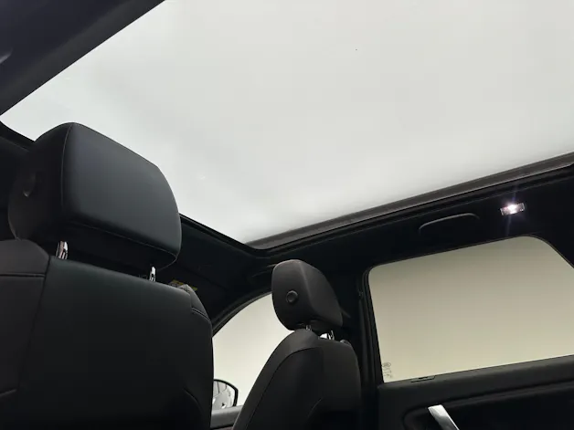 Land Rover Discovery Sport 1.5 T 300e R-Dynamic S