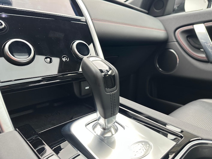 Vehicle image LAND ROVER DISCOVERY SPORT