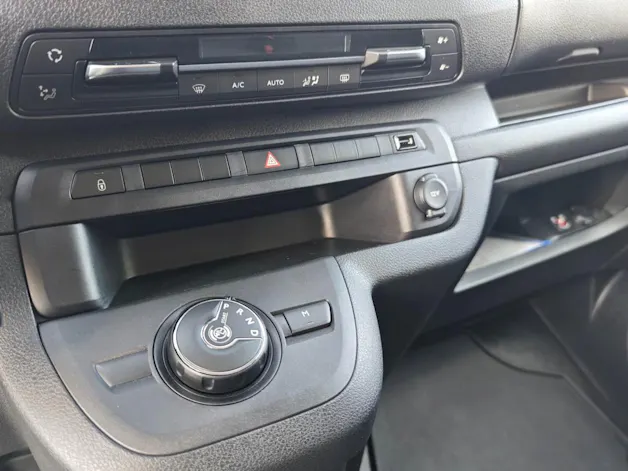 Fiat Scudo Kombi L3 2.0 Multijet 180 Swiss Plus 9