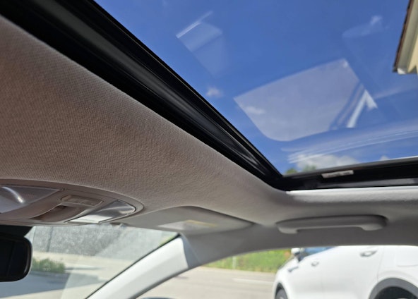 Vehicle image 12 Vehicle image 12